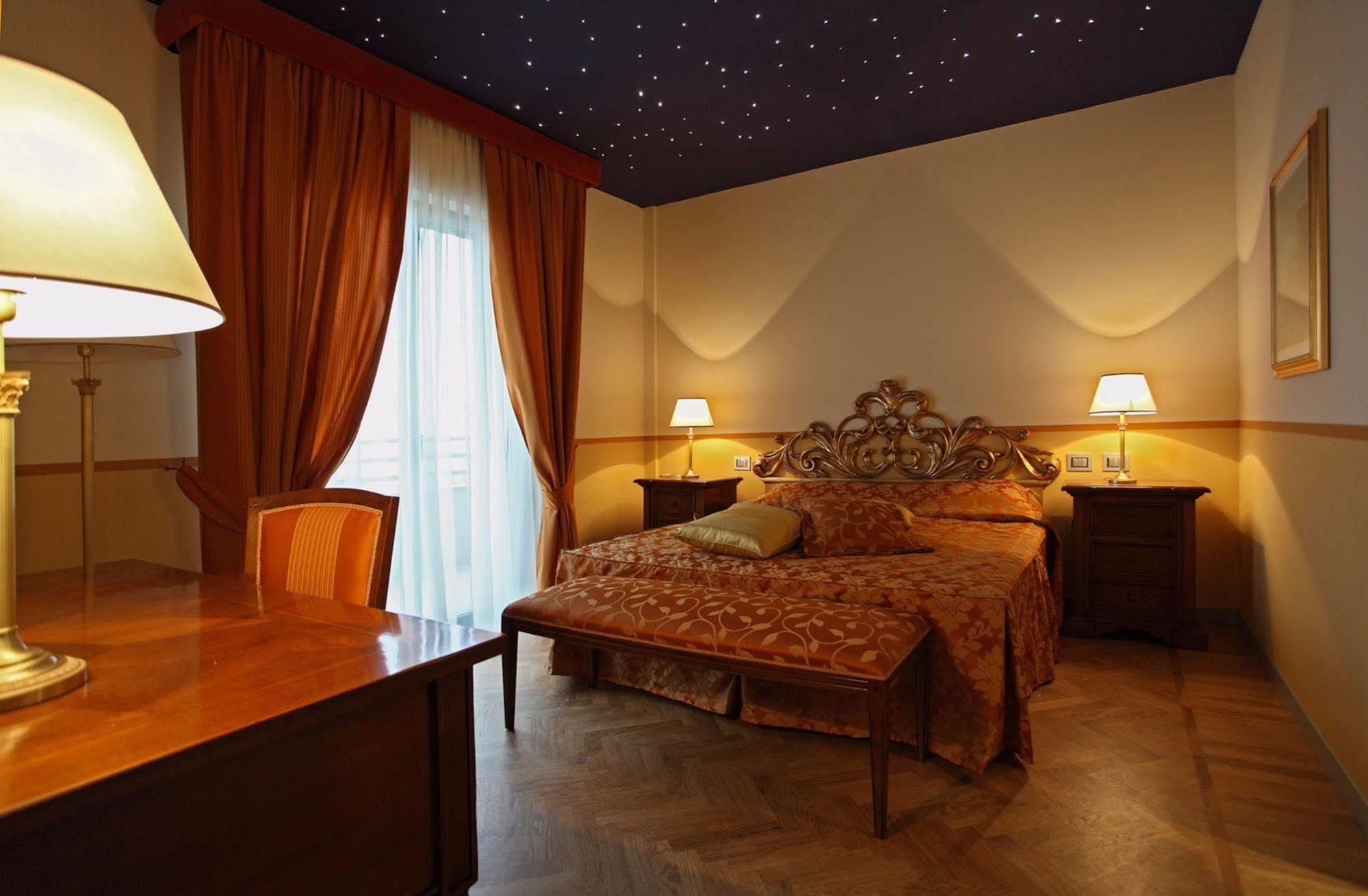 Grand Hotel Форли Экстерьер фото